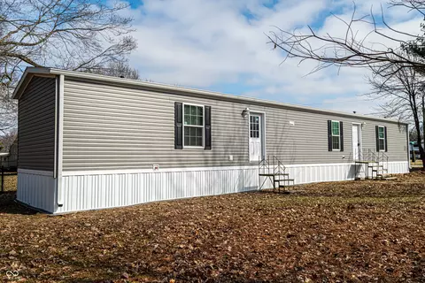 217 Lazy River Rd, Cloverdale, IN 46120