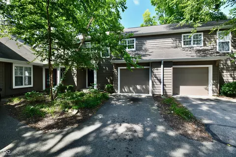 7854 Harbour Isle, Indianapolis, IN 46240