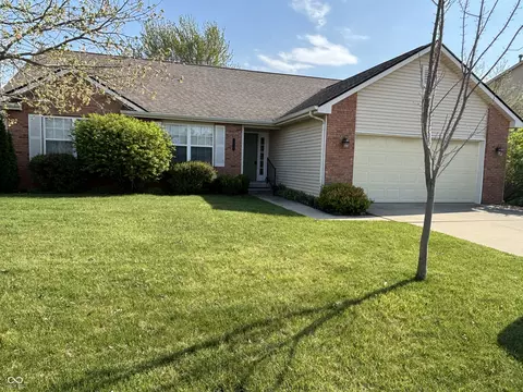 1908 Westminster Pl, Columbus, IN 47201