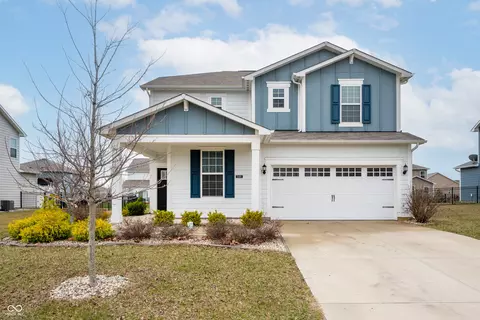 15469 Eastpark Cir W, Fishers, IN 46037
