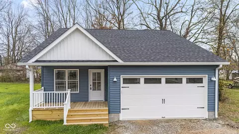 161 S Fifth St, Austin, IN 47102