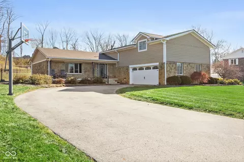 4201 Maple Hill Dr, Greenwood, IN 46143