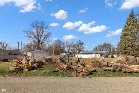 3120 W 29th St, Muncie, IN 47302
