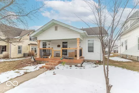 Exterior - 228 Shaw St, Plainfield, IN 46168 photo 3 of 5