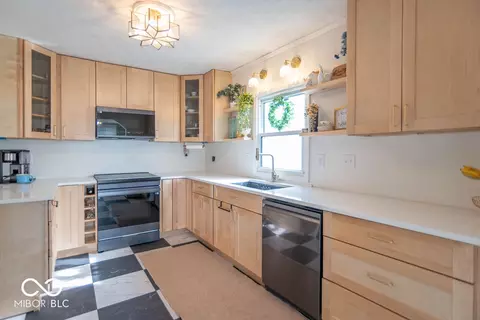 Kitchen - 228 Shaw St, Plainfield, IN 46168 photo 1 of 4