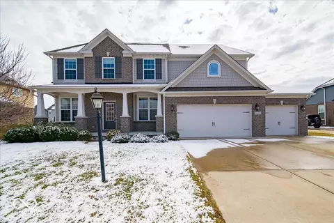 14765 Edgebrook Dr, Fishers, IN 46040