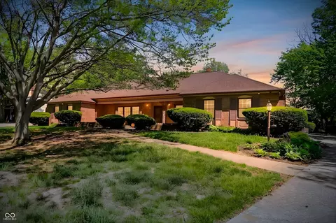 5459 Hedgerow Dr, Indianapolis, IN 46226
