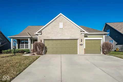 15918 Harstad Dr, Westfield, IN 46074