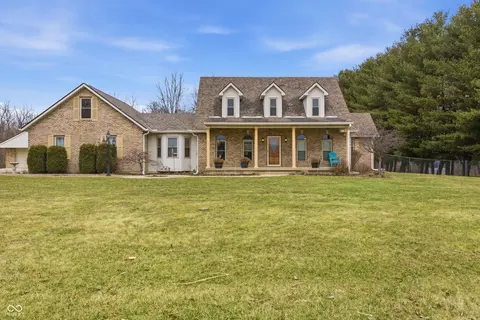 1078 W Suttles Rd, Connersville, IN 47331