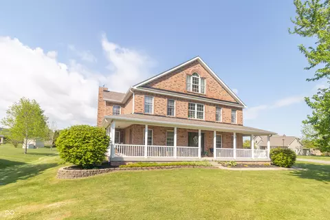 1132 Chapman Dr, Greenfield, IN 46140