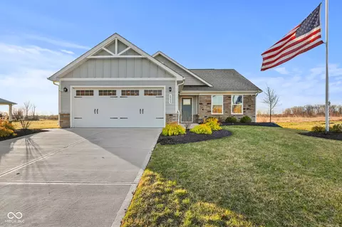 6933 E Bean Blossom Dr, Camby, IN 46113