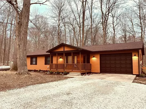 3747 Smith Rd, Nashville, IN 47448