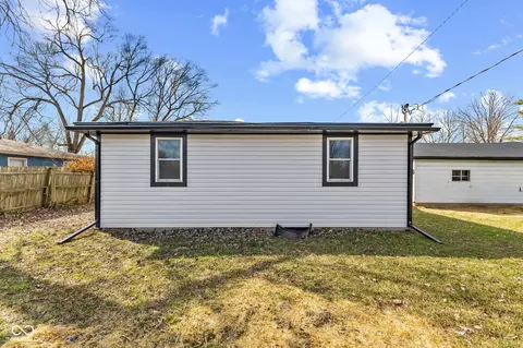 Exterior - 4533 Gordon Dr, Plainfield, IN 46168 photo 6 of 8