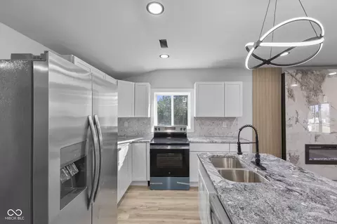 Kitchen - 4533 Gordon Dr, Plainfield, IN 46168 photo 2 of 4