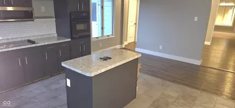 Kitchen - 10671 E State Road 7, Columbus, IN 47203 photo 2 of 2