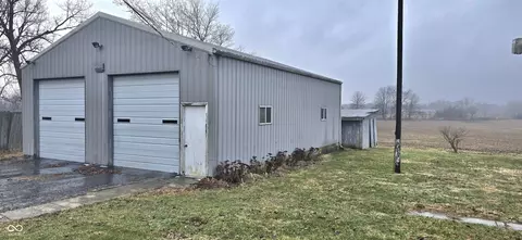 Exterior - 10671 E State Road 7, Columbus, IN 47203 photo 3 of 4