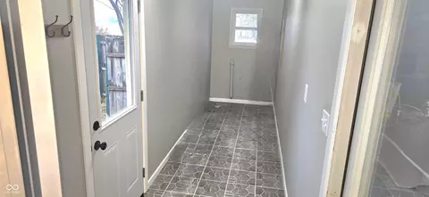 Entry Way - 10671 E State Road 7, Columbus, IN 47203 photo 1 of 2