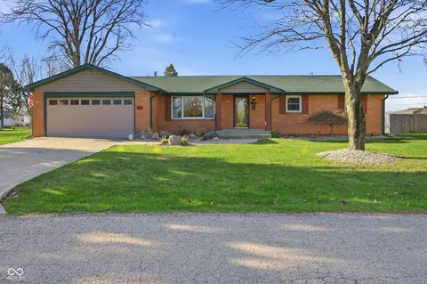 431 S Hardacre Ct, New Castle, IN 47362