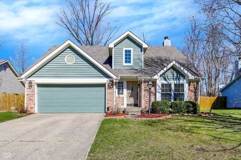 2926 Sunmeadow Ct, Indianapolis, IN 46228