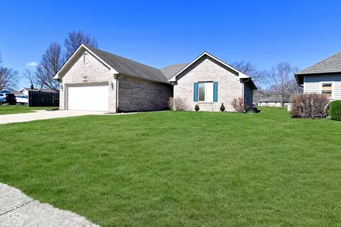 1290 Tradition Ln, Danville, IN 46122