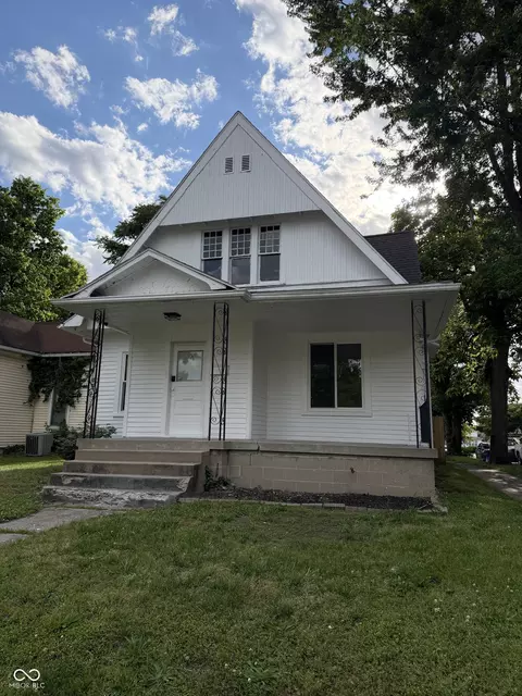 1840 N 8th St, Terre Haute, IN 47804