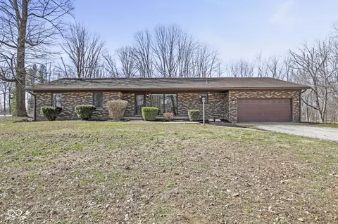 1070 Lincoln Hill Rd, Martinsville, IN 46151