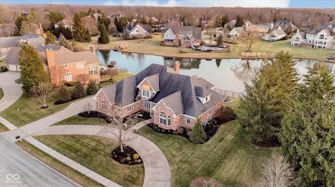 4967 Deer Ridge Dr N, Carmel, IN 46033