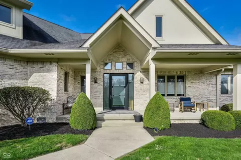 4598 S Ridgeview Dr, Greenfield, IN 46140