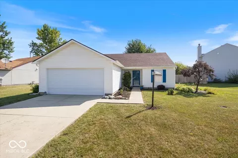 319 Brookstone Dr, Greenfield, IN 46140