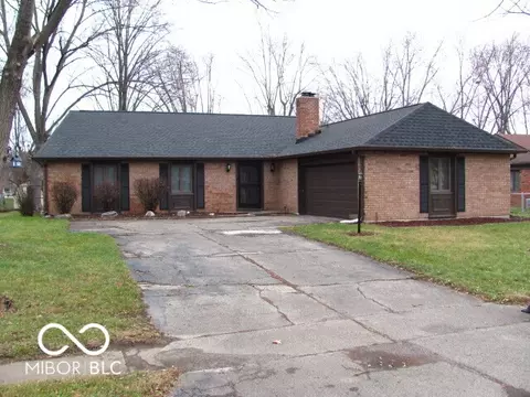 8222 Forsythia Cir, Indianapolis, IN 46219