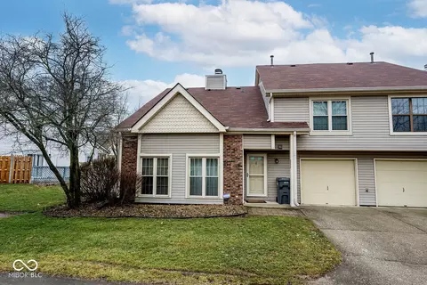 8012 Valley Farms Ct, Indianapolis, IN 46214