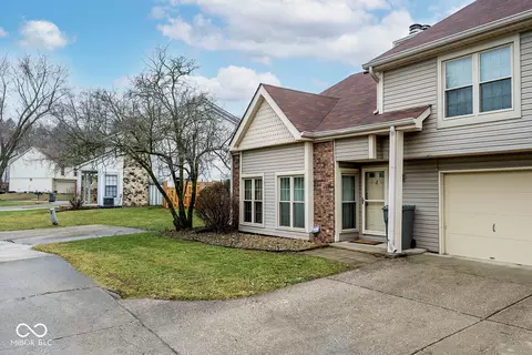 8012 Valley Farms Ct, Indianapolis, IN 46214