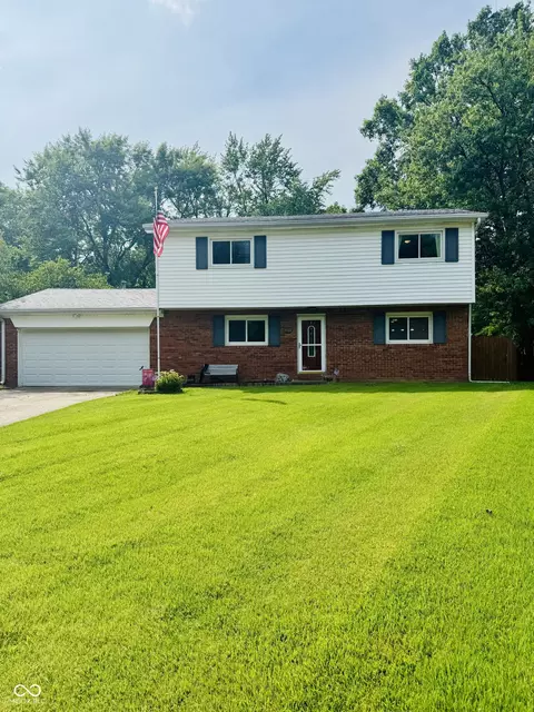 8422 Kankakee Ct, Indianapolis, IN 46217