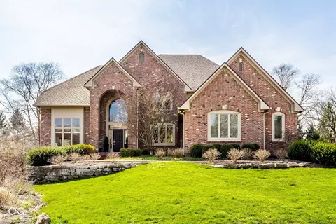 7390 Fox Hollow Rdg, Zionsville, IN 46077