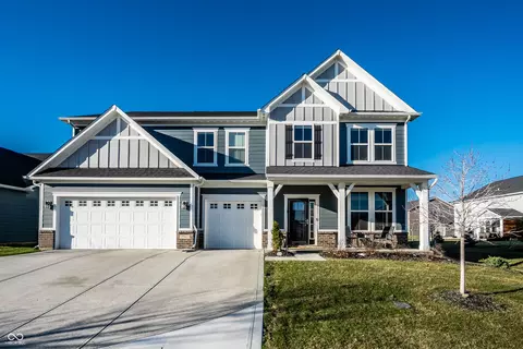 15802 Turntable Ct, Westfield, IN 46074