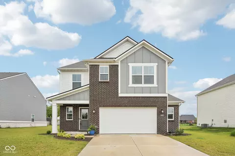 7834 Hillway Dr, Camby, IN 46113