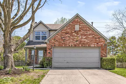 8927 Torrance Pl, Fishers, IN 46038