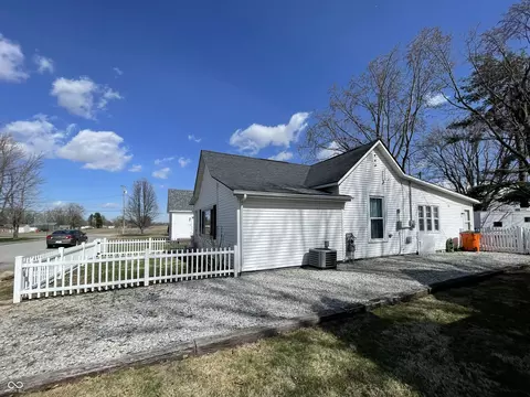 603 N Posey St, Windfall, IN 46076 photo 5
