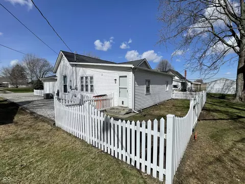 603 N Posey St, Windfall, IN 46076 photo 7