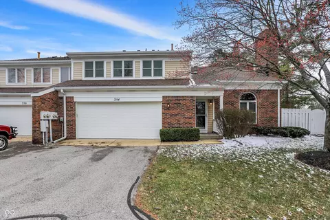 354 Dominion Dr, Zionsville, IN 46077