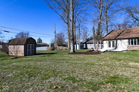 Exterior - 537 Wayside Ct, Plainfield, IN 46168 photo 8 of 11