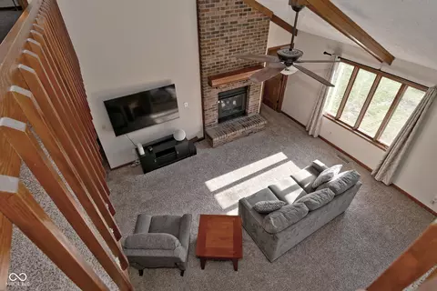 Living - 537 Wayside Ct, Plainfield, IN 46168 photo 2 of 7
