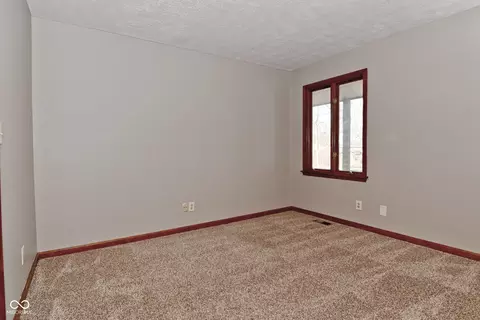 Bedroom - 537 Wayside Ct, Plainfield, IN 46168 photo 5 of 10
