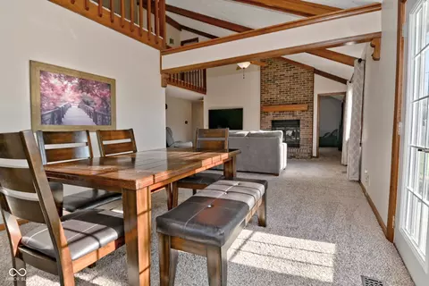 Dining - 537 Wayside Ct, Plainfield, IN 46168 photo 2 of 4