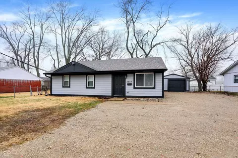8242 E 42nd St, Indianapolis, IN 46226