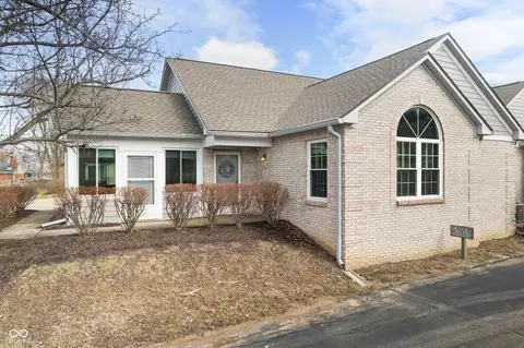 5731 Quail Crossing Dr, Indianapolis, IN 46237