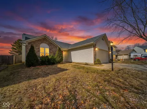 12330 Blue Springs Ln, Fishers, IN 46037