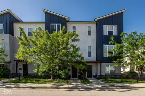 2949 Bolton Square Blvd, Indianapolis, IN 46222