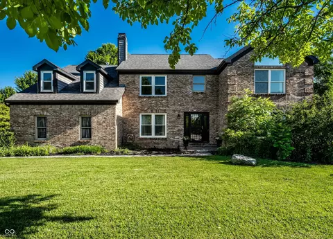 11126 Echo Grove Ln, Indianapolis, IN 46236