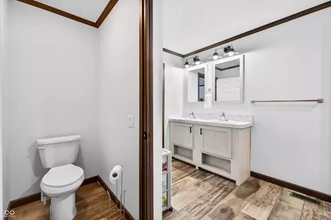 Bath - 785 W Cedar Bluff Rd, Bloomington, IN 47403 photo 5 of 6